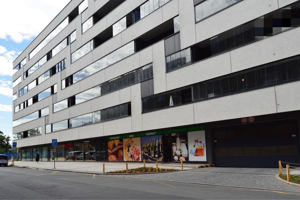 With Free Parking In Apartmán Praha